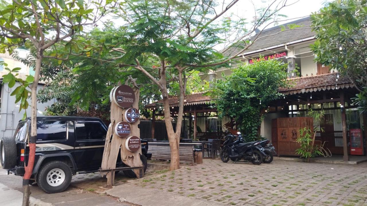 Nusantara Hotel Syariah Jepara Exteriör bild