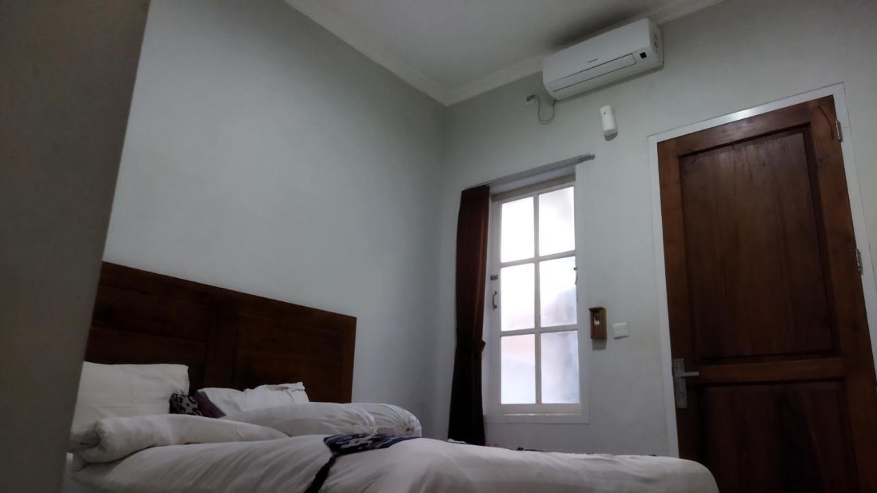 Nusantara Hotel Syariah Jepara Exteriör bild