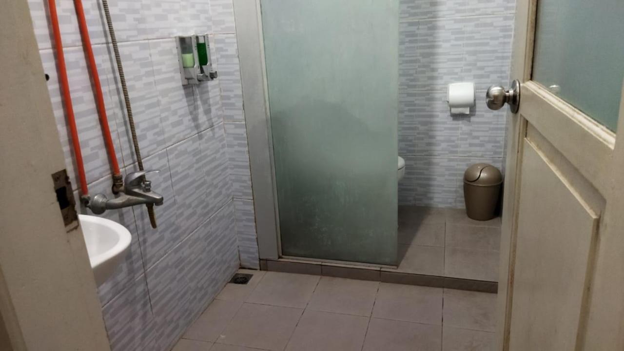 Nusantara Hotel Syariah Jepara Exteriör bild