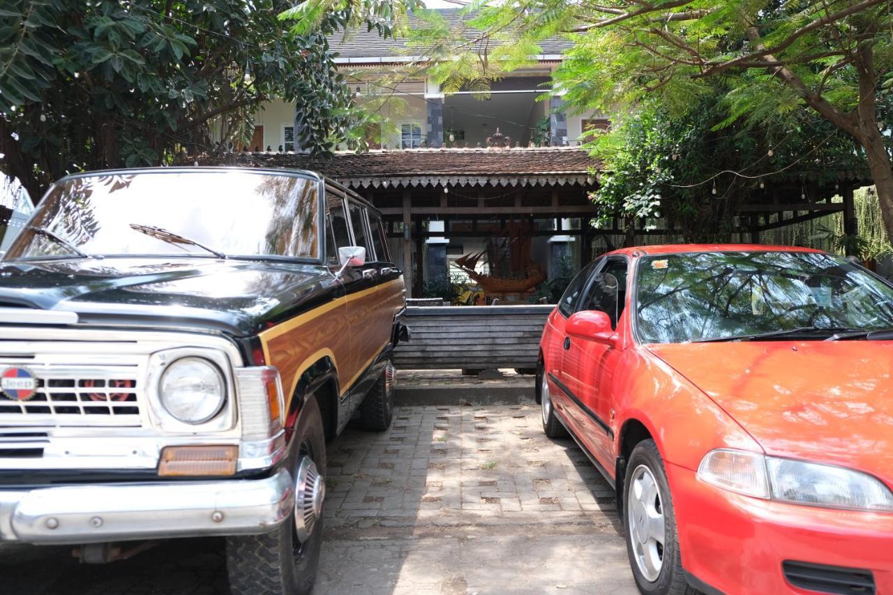 Nusantara Hotel Syariah Jepara Exteriör bild
